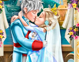 game Ice Queen Wedding Kiss